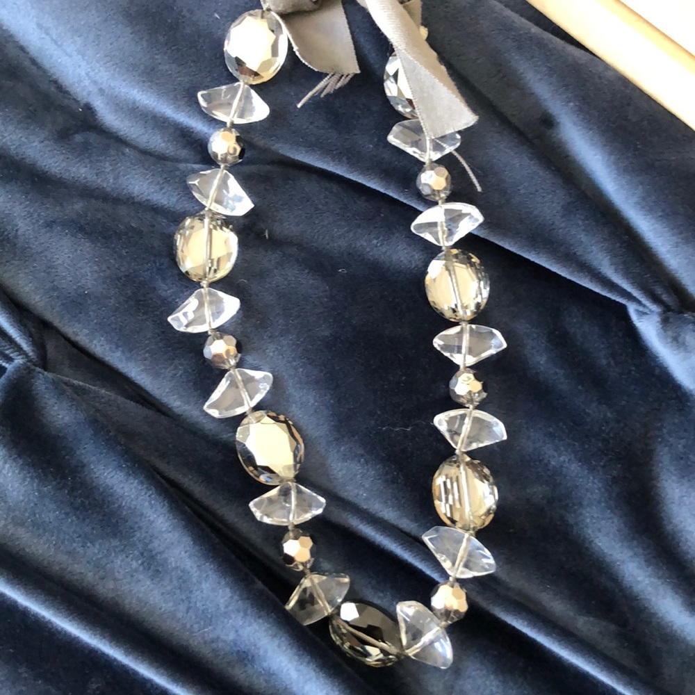 Stella Dot grey Clear Tie beaded necklace